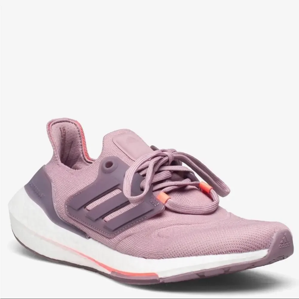 Adidas Ultraboost 22 Sneakers Girls Size 4 New